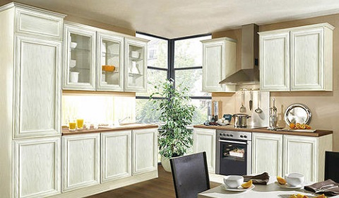 厨房装修选青岛全铝橱柜还是木质橱柜？